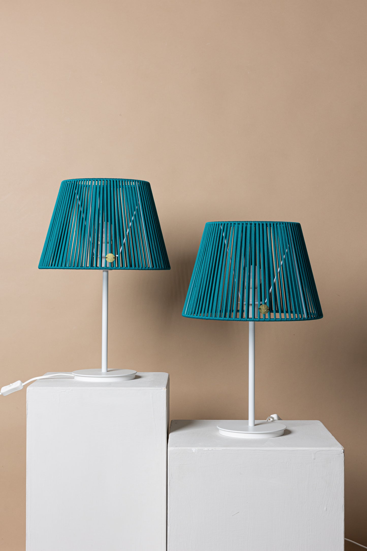 LUM05 — Paralume conico 30 cm - ottanio